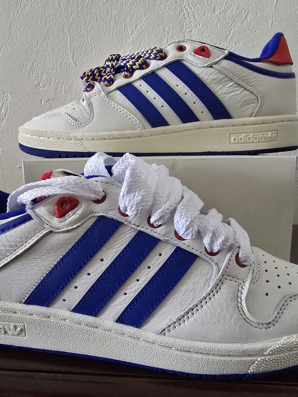 adidas Kids White and Blue Low-Top Sneakers with Red Accents